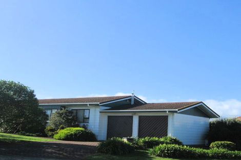 Photo of property in 75 Mazengarb Road, Paraparaumu Beach, Paraparaumu, 5032