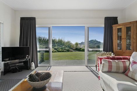 Photo of property in 9 Highland Drive, Acacia Bay, Taupo, 3385