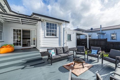 Photo of property in 30 Jordan Terrace, Lansdowne, Masterton, 5810