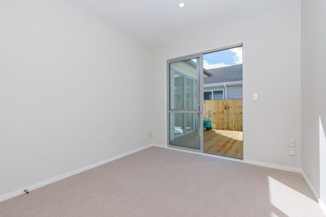 Photo of property in 42 Schoolside Road, Kumeu, 0810