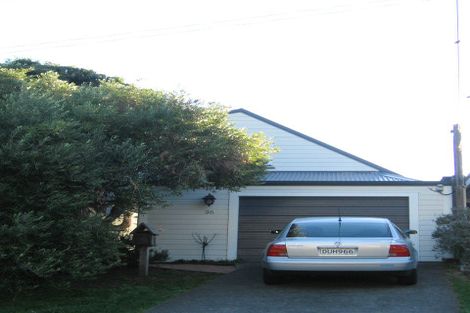 Photo of property in 36 Pukatea Street, Eastbourne, Lower Hutt, 5013