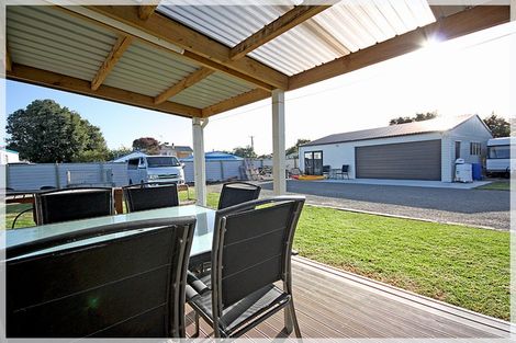 Photo of property in 5 Ripa Street, Tangimoana, 4822