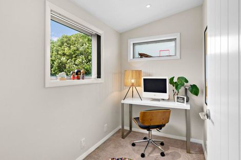 Photo of property in 3b Shalimar Crescent, Khandallah, Wellington, 6035