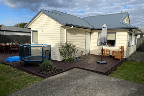 Photo of property in 4 Gossamer Drive, Pakuranga Heights, Auckland, 2010
