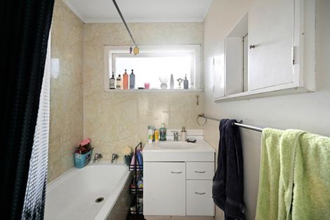 Photo of property in 61 Carrington Avenue, Silverdale, Hamilton, 3216