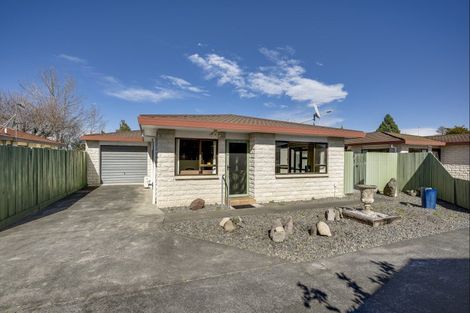 Photo of property in 2/52 Avondale Road, Taradale, Napier, 4112