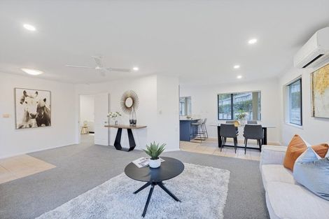 Photo of property in 6 Rosebay Rise, Henderson, Auckland, 0610