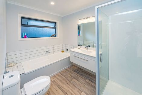 Photo of property in 18 Wanganui Road, Marton, 4710