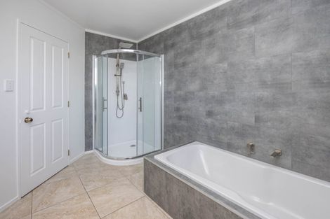 Photo of property in 12 Flora Way, Rototuna, Hamilton, 3210