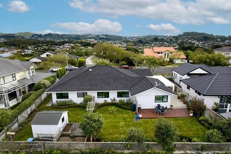Photo of property in 19 Samwell Drive, Whitby, Porirua, 5024