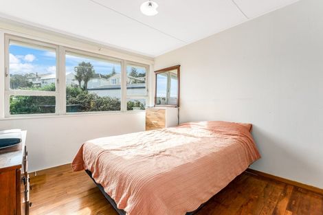 Photo of property in 28 Durham Street, Cannons Creek, Porirua, 5024