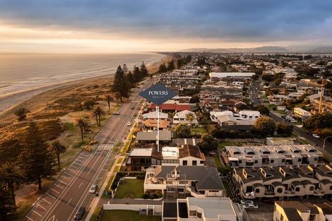 Photo of property in 30 Marine Parade, Mount Maunganui, 3116