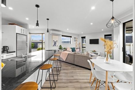 Photo of property in 8a Shetland Place, Westbrook, Palmerston North, 4412