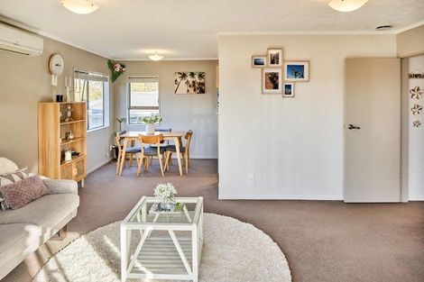 Photo of property in 22 Thimble Lane, Whitby, Porirua, 5024