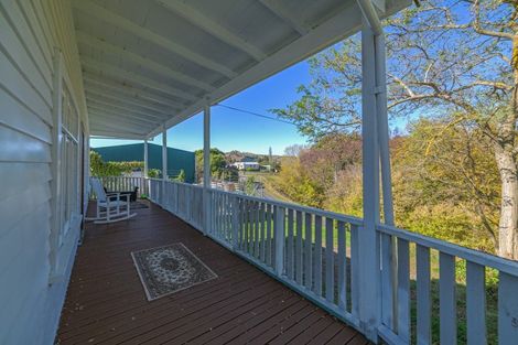 Photo of property in 2 Achilles Drive, Taihape, 4720