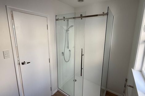 Photo of property in 60 Chester Road, Tawa, Wellington, 5028