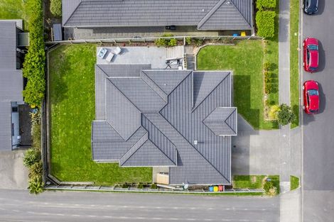Photo of property in 105 Endeavour Drive, Whitby, Porirua, 5024