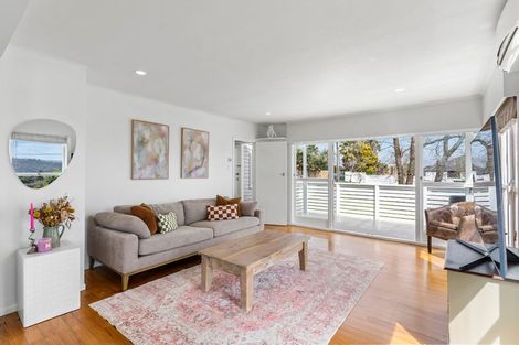 Photo of property in 3 Mayall Avenue, Beach Haven, Auckland, 0626