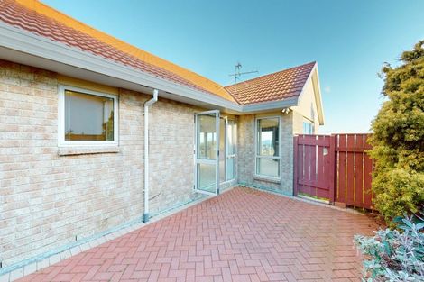Photo of property in 16 Imran Terrace, Khandallah, Wellington, 6035