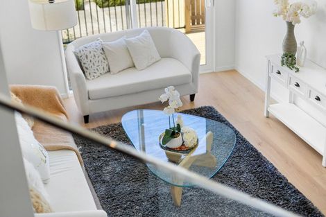 Photo of property in 111 Tributary Parade, Karaka, 2578