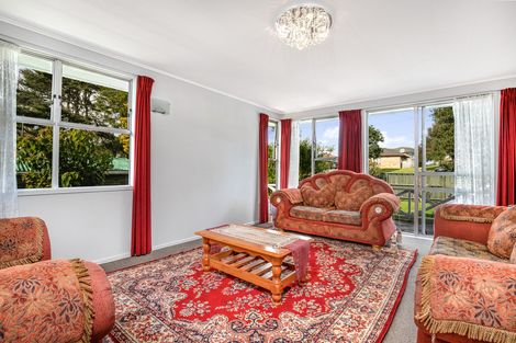 Photo of property in 541 Massey Road, Mangere, Auckland, 2022