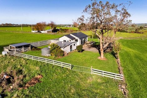 Photo of property in 328 Austin Road, Normanby, Hawera, 4675