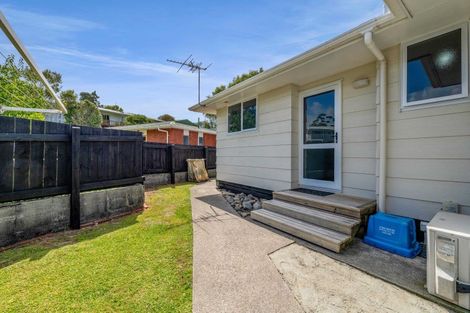 Photo of property in 8 Shaldon Crescent, Blagdon, New Plymouth, 4310