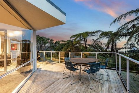 Photo of property in 73 Viewmont Drive, Harbour View, Lower Hutt, 5010