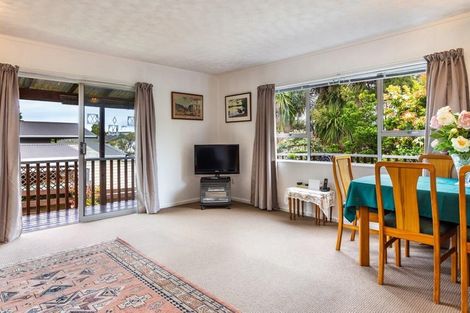 Photo of property in 18 Holland Grove, Richmond Heights, Taupo, 3330