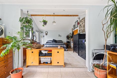 Photo of property in 14 Woodland Road, Maungaturoto, 0588