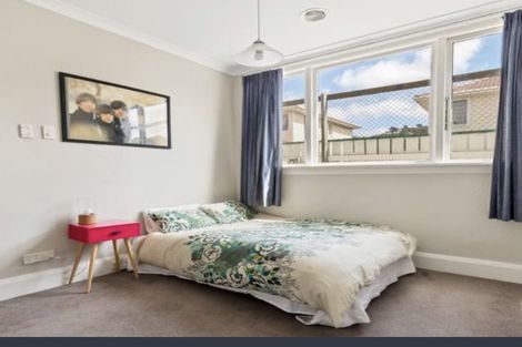 Photo of property in 119 Apu Crescent, Lyall Bay, Wellington, 6022