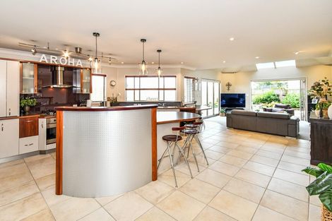 Photo of property in 53 Keywella Drive, Conifer Grove, Takanini, 2112