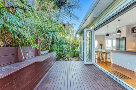 Photo of property in 4 Broomhill Road, Aro Valley, Wellington, 6012