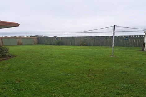 Photo of property in 9 Towai Street, Inglewood, 4330