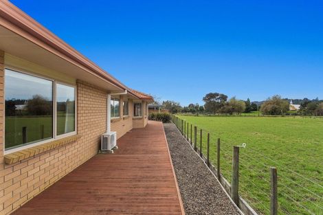 Photo of property in 26 Edgewater Grove, Whakatane, 3120
