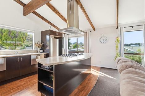 Photo of property in 8 Ash Place, Aramoho, Whanganui, 4500