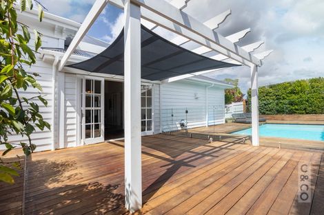 Photo of property in 25 George Street, Riverhead, 0820