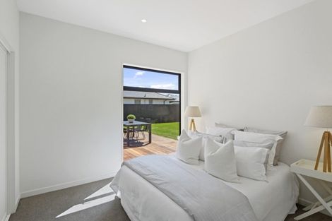 Photo of property in 17 Little Gem Road, Hornby, Christchurch, 8025