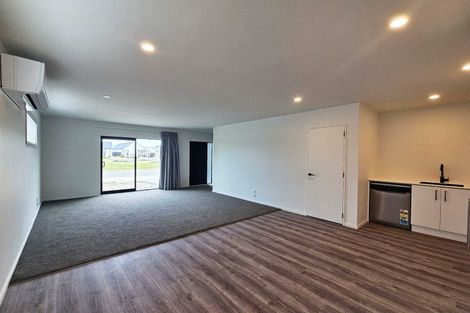 Photo of property in 10 Nevermore Place, Halswell, Christchurch, 8025