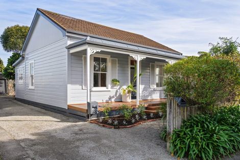Photo of property in 14 Root Street, Gisborne, 4010