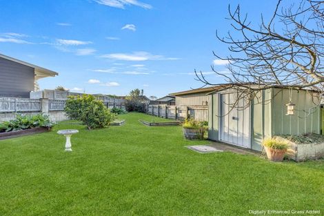 Photo of property in 2 Ashford Place, Havelock North, 4130