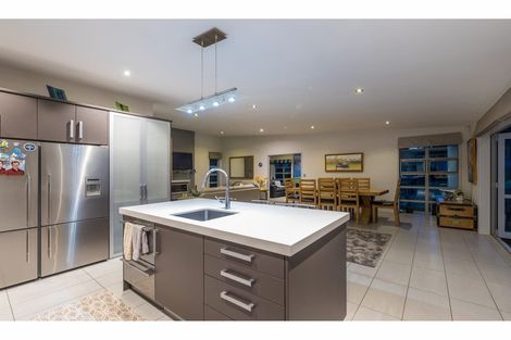 Photo of property in 1 Kotare Heights, Kerikeri, 0230