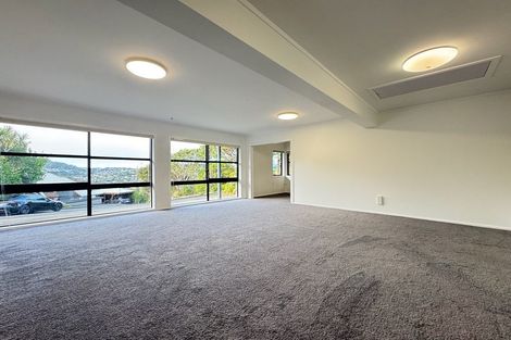 Photo of property in 15 Cavalry Close, Crofton Downs, Wellington, 6035