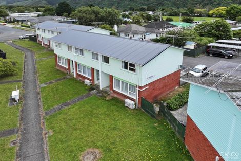 Photo of property in Oberon Flats, 48a Merton Street, Trentham, Upper Hutt, 5018
