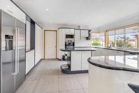 Photo of property in 1/16 Hattaway Avenue, Bucklands Beach, Auckland, 2012