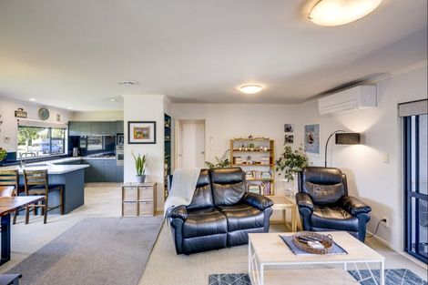 Photo of property in 27 King Street, Taradale, Napier, 4112