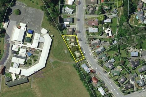 Photo of property in 21a Omapere Street, Whitby, Porirua, 5024