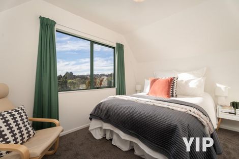 Photo of property in 32a Horokiwi Road West, Newlands, Wellington, 6037