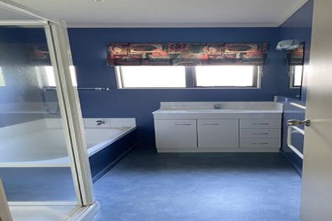 Photo of property in 81 Parnell Heights, Kelvin Grove, Palmerston North, 4414