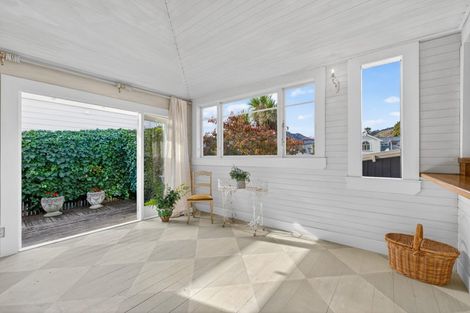 Photo of property in 163 Collingwood Street, Nelson, 7010